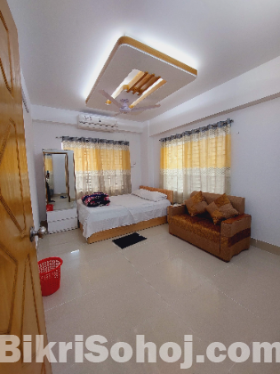 Rent Elegant 2 Room Studio Apartment in Bashundhara R/A